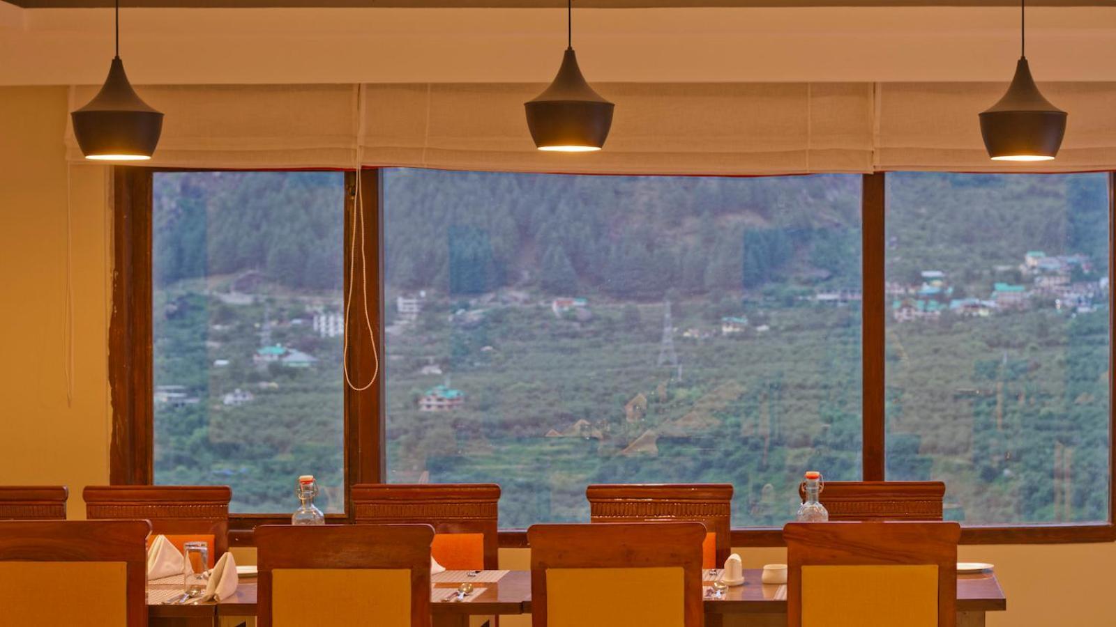 Hotel Himalayan Monal By Blueko Hotels Manāli Exterior foto